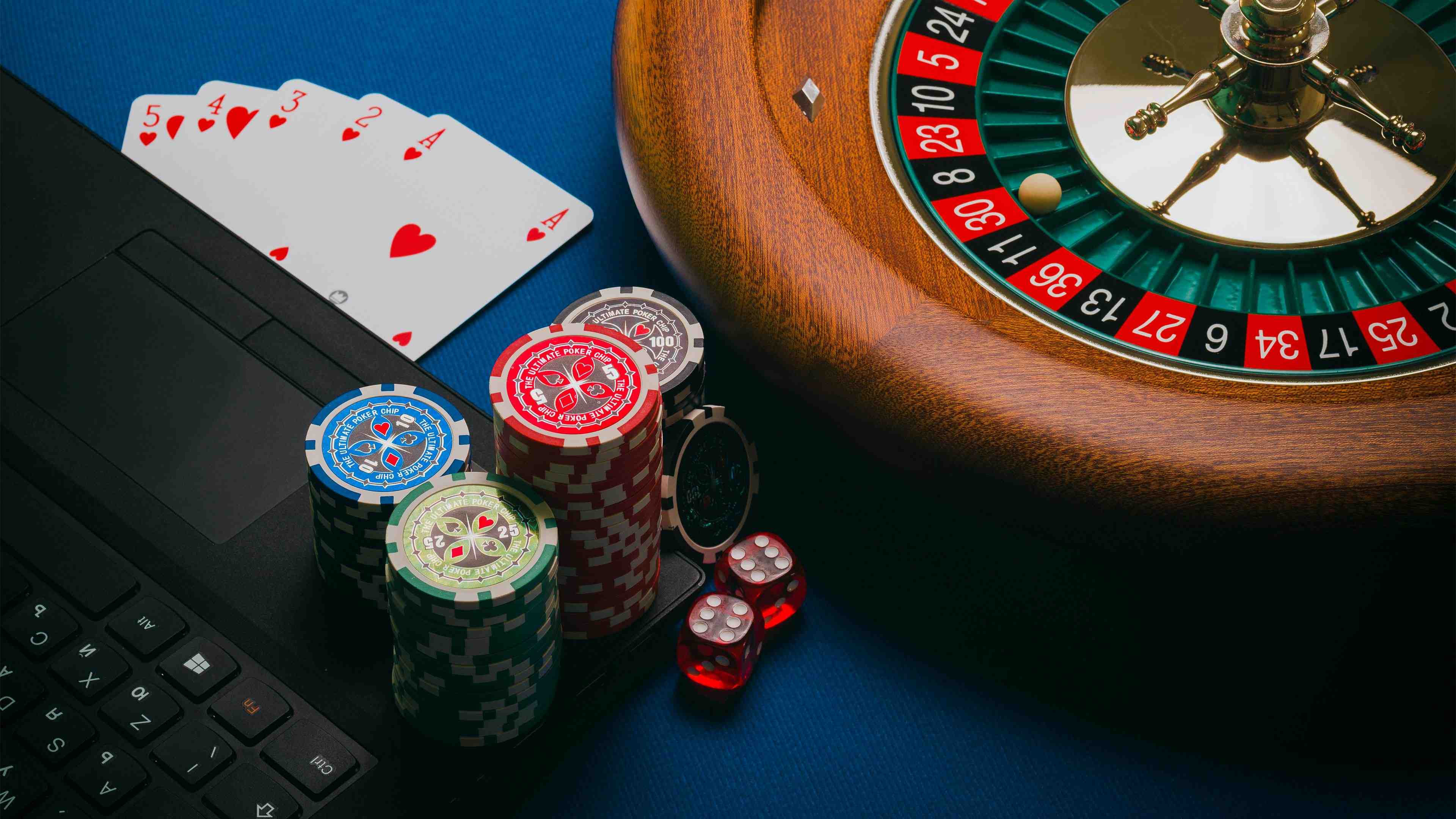 Live casino dengan dealer langsung dan game meja